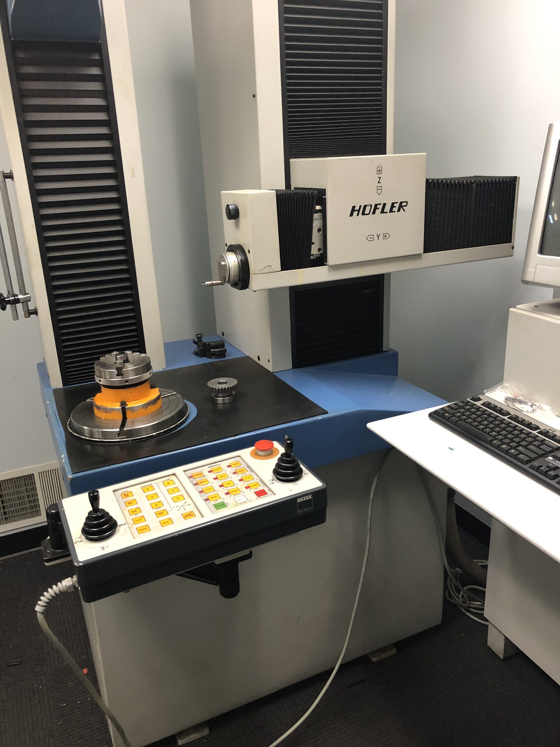 Hofler EMZ 632 Gear Inspection Machine
